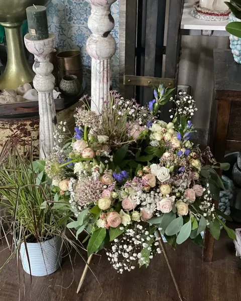 Urnenschmuck von Eva Blumen