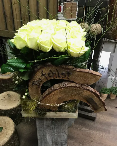 Kondolenzstrauß von Eva Blumen